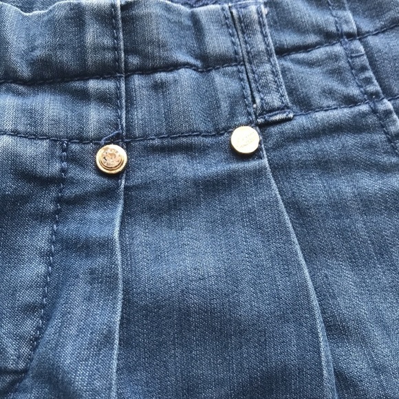 Only Luxury for you pleated mid rise denim shorts 27 - Picture 3 of 12